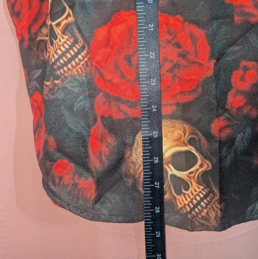 Skull & Roses Collared Button Down 2XL (Runs Small) - Picture 6 of 10